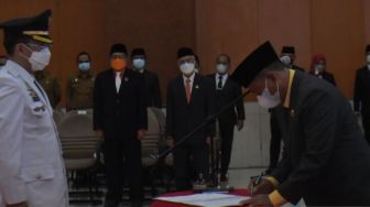 Wagub Jabar Sebut Banyak yang Incar Posisi Pejabat Bupati Bekasi, Dani Ramdan: Innalillahi