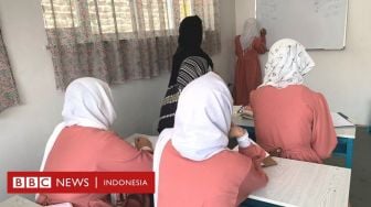 Berkunjung ke Sekolah Rahasia Bagi Anak Perempuan di Afghanistan