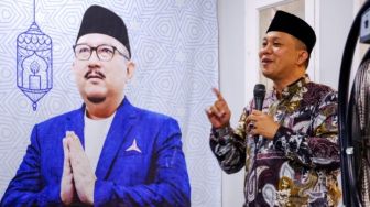 Ketua Korps Mubalig DMI Sulsel Ustadz Andi Erwin Baharuddin Gabung Partai Demokrat