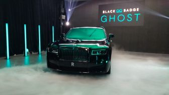 Sambut Tahun Baru, Rolls-Royce Motor Cars Ungkapkan Selamat dan Laporkan Rekor Penjualan