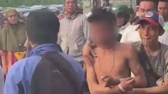 Viral Pemuda di Medan Ditangkap Warga: Mak Dipukulin Aku Mae!