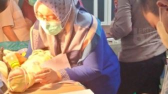 Geger Warga Temukan Bayi Perempuan di Musala Legok Tangerang, Diduga Ditinggalkan Orangtuanya