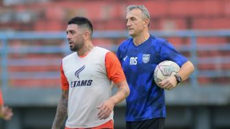 Milomir Seslija Pastikan Komposisi Pemain Borneo FC Lengkap, Bocorkan Soal Latihan Pemain Muda