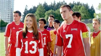 Sinopsis Film 'She's The Man', Menyamar Menjadi Cowok Demi Sepak Bola