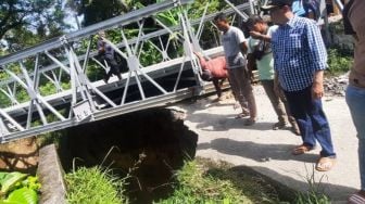 Rusak Parah, Jalan Penghubung Padang Pariaman-Agam Terancam Ditutup
