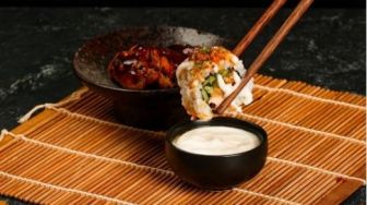 Resign dari Hotel Bintang 5, Koki Ini Buka Restoran Sushi Pinggir Jalan dengan Rasa Nikmat Harga Terjangkau