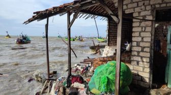 Sejumlah 13 Kabupaten dan Kota di Jateng Diterjang Gelombang dan Banjir Rob, Ini yang akan Dilakukan BNPB