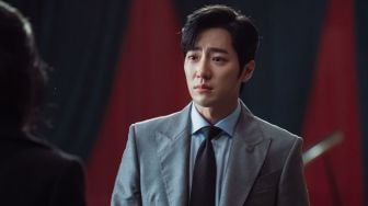 5 Potret Lee Sang Yeob di Drama Eve, Jadi Politisi Muda yang Bucin ke Seo Ye Ji