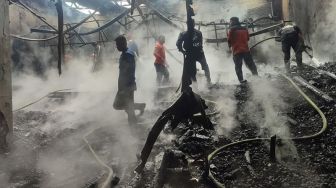 Kebakaran Hebat Menimpa Pabrik Pengolahan Kayu di Purbalingga, Begini Kondisinya