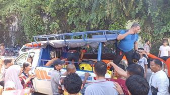 3 Korban Pick Up Jatuh ke Laut Usai Tabrakan di Padang Tewas, Jasadnya Sudah Dievakuasi
