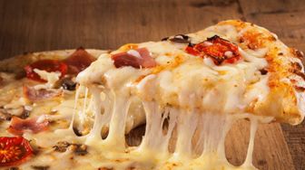 Wajib Diketahui! 9 Manfaat Mengkonsumsi Pizza bagi Kesehatan