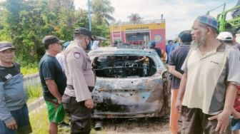 Penampakan Toyota Avanza Pengangkut BBM yang Terbakar di Depan SPBU Kabupaten Konawe