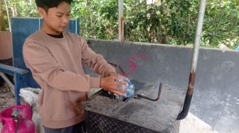 Ubah Sampah Plastik Jadi Paving Block, PLN Gandeng Komunitas Lokal di Kendari