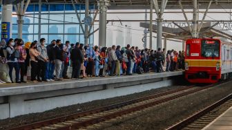 Soal Perubahan Rute KRL, KAI Commuter Sebut Arus Penumpang di Stasiun Manggarai Makin Baik