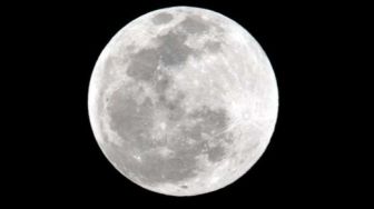Mengenal Apa Itu Fenomena Bulan Hitam dan Dampaknya Bagi Permukaan Bumi