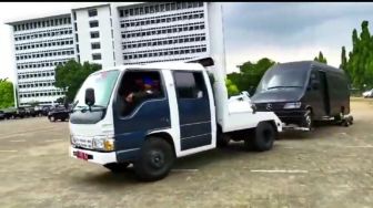 Terparkir di Mall hingga Lima Bulan, Puspom TNI Amankan Minibus Mewah Berplat Dinas Tidak Sesuai