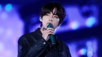 Pecah Rekor, V BTS Punya 3 OST Lampaui 100 Juta Streaming
