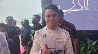 Keturunan Indonesia, Nyck De Vries Pembalap Formula E Ngaku Ketagihan Makan Lemper