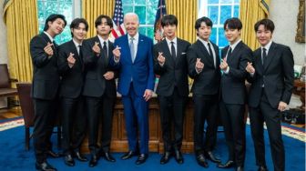 Presiden Joe Biden Berbagi Momen Pertemuan Pribadinya di Gedung Putih bersama BTS