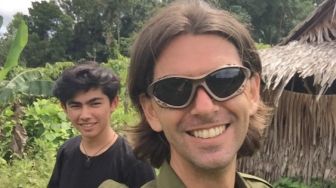 Siapa Ayah Andrew Kalaweit? Pria Asal Prancis Jadi Aktivis Lingkungan di Kalimantan