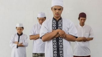 Bacaan Sholat Jenazah laki-laki: Niat, Tata Cara Takbir Pertama hingga Akhir