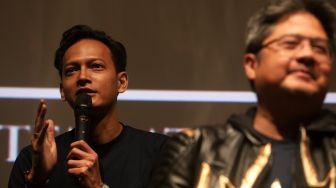 Pemain film Satria Dewa: Gatotkaca, Fedi Nuril memberikan konferensi pers film terbarunya di Epicentrum XXI, Jakarta, Senin (6/6/2022). [Suara.com/Angga Budhiyanto]