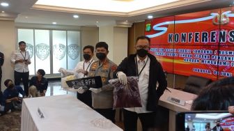 Ternyata  Mobil Berpelat RFH Milik Ali Fanser Marasabessy Diduga Bodong