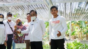 Kisah Rudi Hartono, Pemuda Mangrove Sungai Kupah Gerakkan Warga Cinta Lingkungan Hingga Dirikan Ekowisata Telok Berdiri
