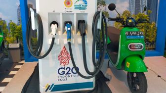 Akhir Pekan, CFD Surabaya Diisi Kampanye Motor Listrik PLN dan Komunitas Electric Vehicle