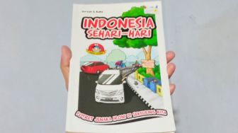 Ulasan Buku Indonesia Sehari-hari, Potret Jenaka Ironi di Sekeliling Kita