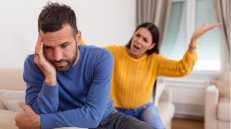 5 Konsekuensi Berbohong dalam Rumah Tangga, Jangan Coba-coba!