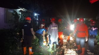 Sukabumi Dilanda Bencana karena Cuaca Ekstrem Longsor hingga Pohon Tumbang