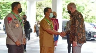 Gubernur Sulsel Andi Sudirman Sambut Perdana Menteri Australia Anthony Albanese di Urip Sumoharjo