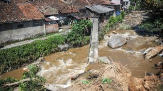 Banjir Bandang Ciwidey Hancurkan Belasan Rumah Satu Jembatan Roboh