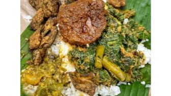 Viral Menu Rumah Makan Padang di Gojek Punya Deskripsi Unik, Beli Nasi Putih Malah Dijulidin