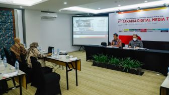 Suasana jalannya Public Expose PT Arkadi Digital Media Tbk di Jambuluwuk Thamrin Hotel, Jakarta, Rabu (8/6/2022). [Suara.com/Alfian Winanto]