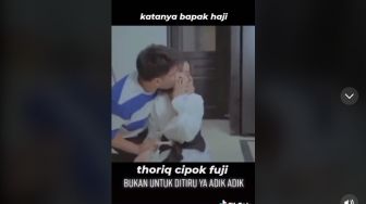 Thariq Halilintar Cium Pipi Fuji, Warganet Singgung Anak Pak Haji: Apapun yang Dilakukan Selalu Benar di Mata Fans