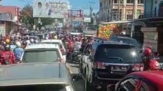 Gempa Mamuju, Bupati Sitti Sutinah Minta Warga Tenang: Pemerintah Akan Tetap Bersama Masyarakat