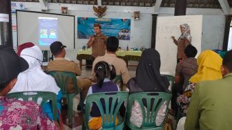 Sosialisasi Wisata dan UMKM Diadakan Mahasiswa KKN 93 UPN Veteran Jawa Timur di Desa Jarak