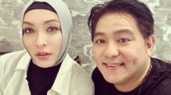 Senyum Malu, Angelina Sondakh Benarkan Tiap Malam Teleponan Dengan Steven Rumangkang