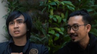 Podcastnya Dituding Bawa Kutukan, Denny Sumargo Ungkit Lutfi Agizal Sebagai Tamu Pertama