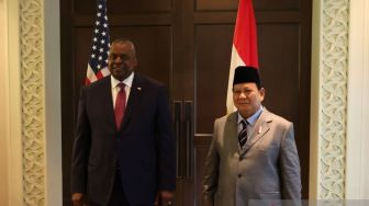 Bertemu di Singapura, Prabowo Bahas Hubungan Pertahanan Bilateral dengan Menhan AS