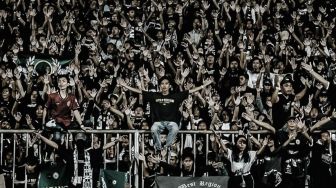 Berempati Meninggalnya Suporter PSS Sleman, Pendukung Persis Solo Resmi Tak Datang ke Stadion Maguwoharjo