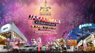 Main Human Claw di Jakarta Fair, Viral Pria Raup Jajanan Super Banyak Bikin Tercengang