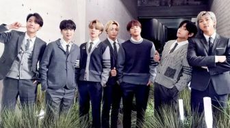 Menyabet Gelar sebagai Debut Album Artis Korea Terbesar, Inilah Torehan Prestasi "Proof" BTS