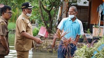 Tinjau Banjir di Rawa Arum, Wali Kota Cilegon Janji Cari Penyebab dan Solusi Banjir