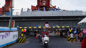 Jembatan Curug Bekasi yang Viral Masih Dilewati Banyak Pemotor, Publik Makin Penasaran: Uji Nyali