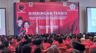 Kader PDIP Diingatkan Jangan Mudah Terbawa Arus, Hasto Kristiyanto: Pilpres Kewenangan Ibu Ketua Umum