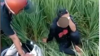 Diduga Mabuk Berat, Pria di Jembrana Ini Dibangunkan Warga Karena Tidur di Sawah