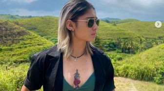 Pamer Liburan dengan Pakaian Seksi, Tato Pemain Bola Timnas Wanita Indonesia Zahra Muzdalifah Jadi Guncingan Warganet